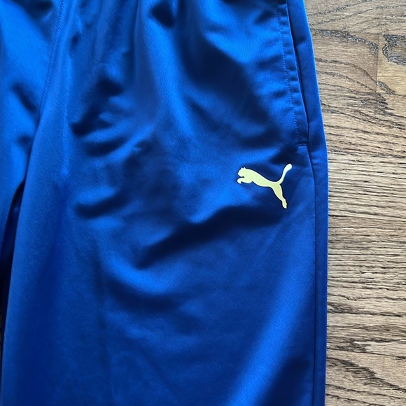 Puma contrast track pants.  Size L - Picture 3 of 7